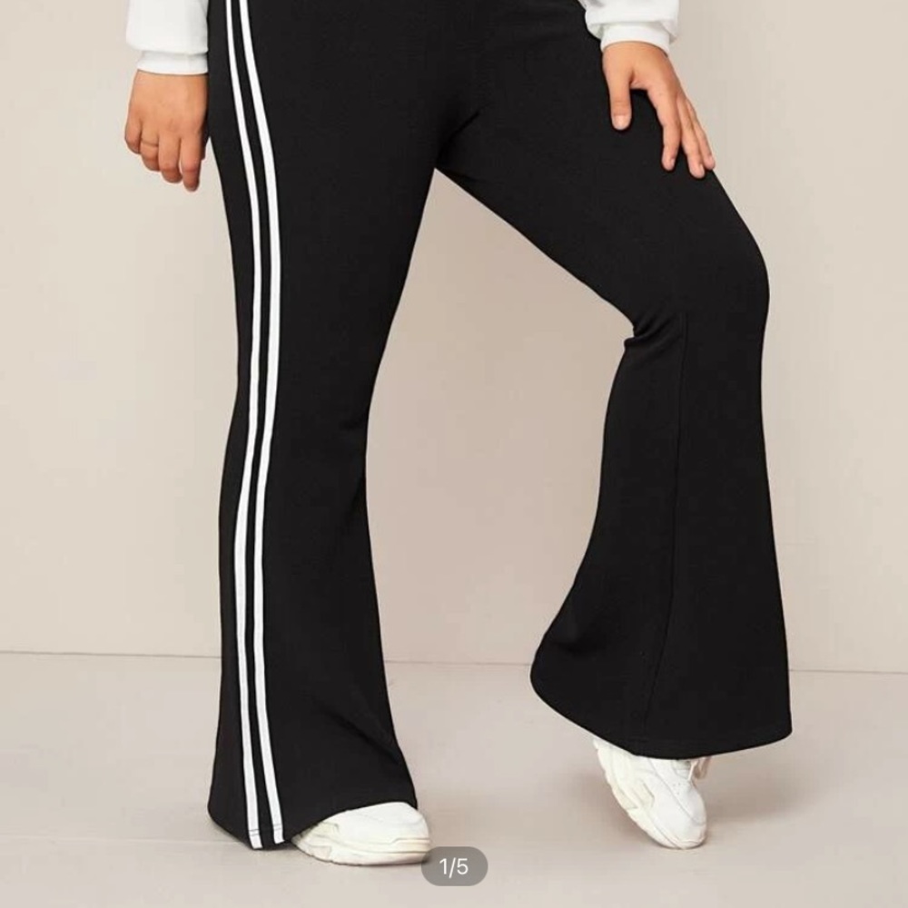 SHEIN Curve Flared Striped Leg Joggers